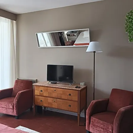 Estoril Beach * Estoril